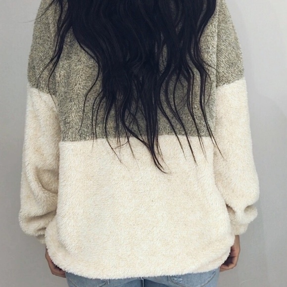 ๐ Camila Lime/Taupe+Cream Fuzzy Pullover - Picture 3 of 8